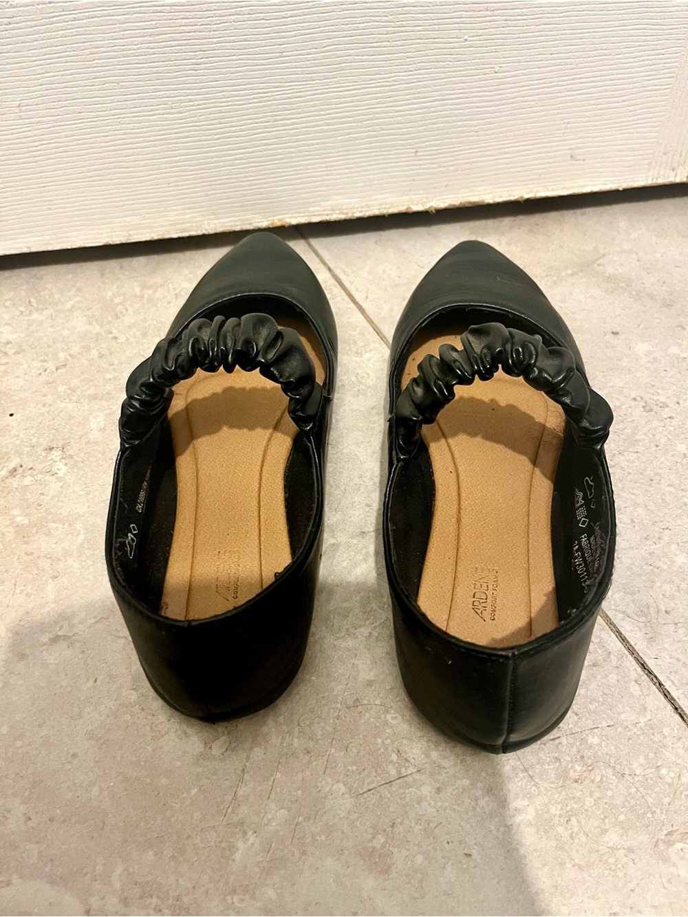 3/30$💥 Ardene Black Pointed Toe Mary Jane Ballet Flats Size 9 Women Ruched Strap - Picture 3 of 9